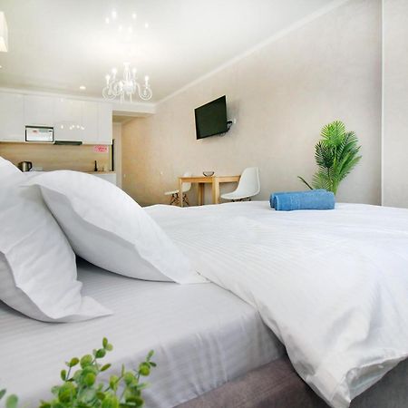Almaty Cozy Apart Hotel Zewnętrze zdjęcie